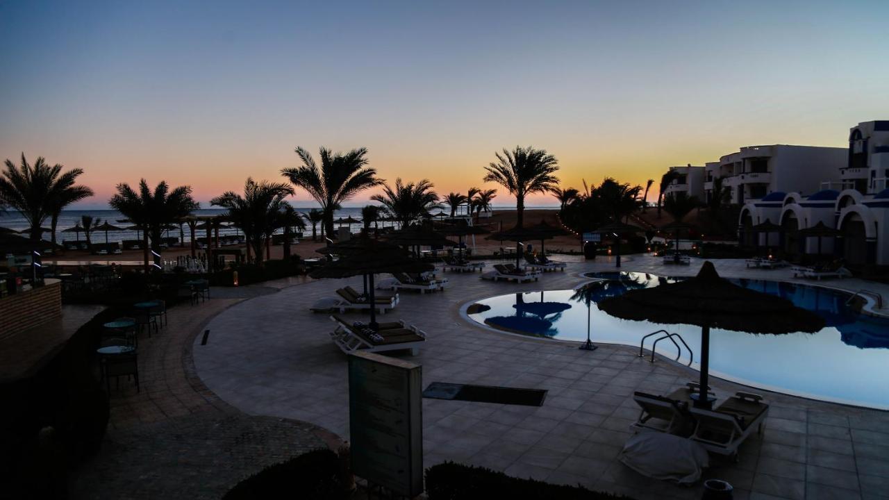 Coral Sun Beach (Adults Only) Safaga Exterior photo